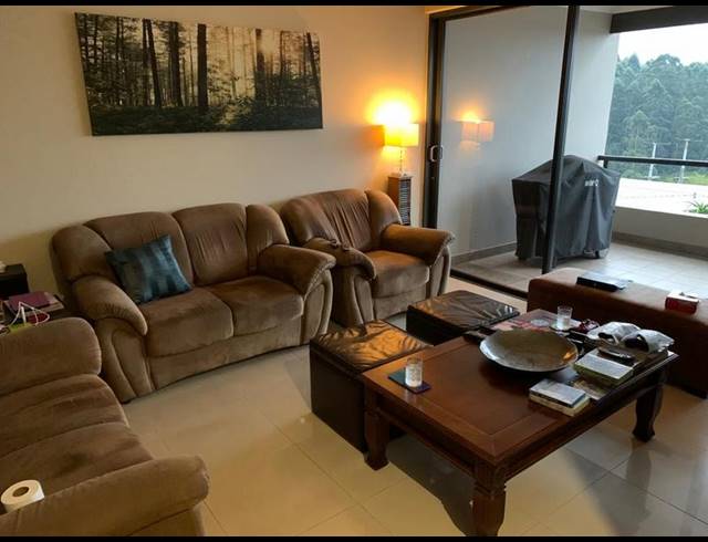 2 BEDROOM APARTMENT FOR SALE IN HILLCREST CENTRAL